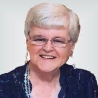 Dixie Curry's Instagram, Twitter & Facebook