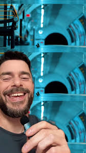 É PRA ISSO QUE A GENTE PAGA INTERNET! 😂😂😂, A melhor foto de 2019 foi  feita por Sam Rowley e levou um prêmio! Loucura ou genialidade?🐭