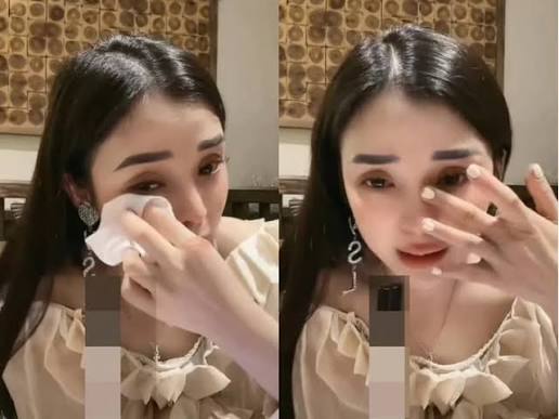Vợ Huấn Hoa Hồng bật khóc nức nở trên livestream 😭😭😭