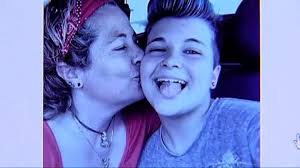 Más de mil personas se manifiestan en Rubí en memoria del transexual Alan