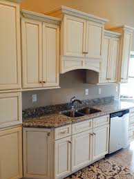 Lily ann cabinets is one of the leading factory direct distributors of kitchen and bathroom cabinetry in the industry today. Madison White Kitchen Cabinets Design Traditional Other By Lily Ann Cabinets Houzz Uk