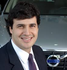 Deveríamos investir mais na educação, de modo geral. (…) Isso sim, muda uma  sociedade para melhor”