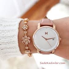 Bileklik Saat Modelleri Ile Kombinlerinize Tarz Katin Watches Watchesformen Fashion Saatler Bileklik Bileklik Moda Taki Bilezik Saat