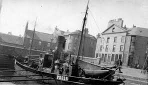 Pin By Kurt Von Schleicher On Years Gone By Boat Old Port Merchant Navy