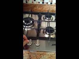Ocak tamiri, ocak az yanıyor,ocak yanmiyor, ocak sönüyor, ocak memesi temizliği. Ocak Testi Gaz Ayari Ocak Kisinca Sonuyorsa Eyer Youtube