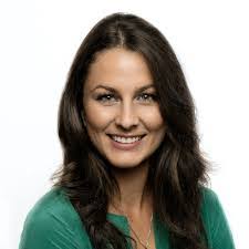 Grace Emery's Instagram, Twitter & Facebook