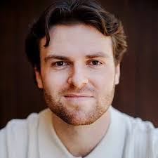 Christian Drayton's Instagram, Twitter & Facebook