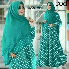 Jenis model baju gamis sendiri sangat bervariasi, baju gamis sifon, gamis motif polos, gamis motif bunga, dan masih banyak model gamis modern terbaru lainnya yang mampu menyulap penampilan wanita muslimah menjadi lebih anggun dan cantik dalam berbagai jenis kesempatan. Harga Gamis Polkadot Terbaik Dress Muslim Fashion Muslim Agustus 2021 Shopee Indonesia