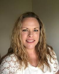 Congratulations to Care Management's monthly 'Spotlight' recipient, Laura  Calhoun, Utilization Review RN 👏🎉 #RecognitionMatters 💙 Here is what  Laura's nominator shared: “Laura has been handling OBS like a pro! Many  days lately,