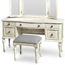 Here are 12 amazing bedroom vanity table and chair ideas that will make your living space more beautiful while providing a place to put on and remove makeup. Steve Silver Highland Park Hp900vdw Vintage Vanity Desk With 5 Drawers Dunk Bright Furniture Vanities Vanity Sets