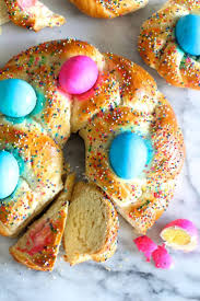 Best laura vitale easter bread from top 25 ideas about easter bread re. Your Family Will Love To See This Colorful Pane Di Pasqua Or Italian Easter Bread On Your Holiday Brunc Italian Easter Bread Easter Bread Easter Bread Recipe