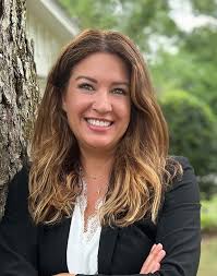 Penelope Hilliard's Instagram, Twitter & Facebook