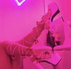 Desireemyersss On Pinterest Pink Tumblr Aesthetic Hot Pink Wallpaper Pink Neon Wallpaper 𝔰𝔢𝔯𝔢𝔫𝔞 𝔴𝔦𝔫𝔤𝔰 mafia novel aesthetics. hot pink wallpaper pink neon