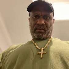 CHATTANOOGA TENNESEE HIGH SCHOOL HOOP LEGENDS WOULD LIKE TO WISH ONE OF THE  BEST GUARDS TO PLAY IN CHATTANOOGA HISTORY Antonio Parris A HAPPY BIRTHDAY.  #KIRKMANHAWKS