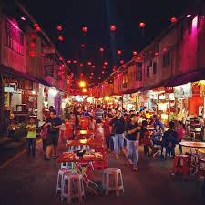 34, ban hock road, 93100 kuching. Siniawan Old Town Turns Into A Beautiful Food Street Over The Weekend Which Is One Of The Must Visit Places Out Of Kuching Sarawak This 100 Year Old Town Has