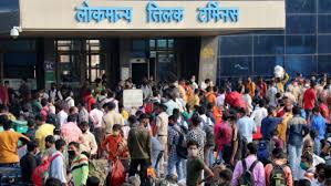 Earlier, irsdc had submitted a proposal for development of lokmanya tilak terminus which involved construction of separate departure and arrival wings and adding new railway platforms. Central Railway Asks People Not To Panic After Passengers Rush To Mumbai S Ltt Railway Station Over Covid 19 Restrictions Fear Deccan Herald
