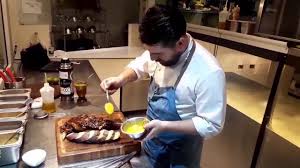 See 5 authoritative translations of aula in english with example sentences, phrases and audio pronunciations. Clase De Cocina Aula Culinaria Chef Artur Dornelles Youtube