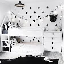 Ikea denildiğinde akla ilk gelen belki de marka ile özdeşleşmiş bir duvar kâğıdı modeli çizgili duvar kâğıtlarıdır. Bekijk Deze Instagram Foto Van Machouseblanc 32 Vind Ik Leuks Ikea Ranza Yatak Ranzalar