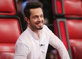Murat Boz Sarkicilar Unluler Erkek Saci
