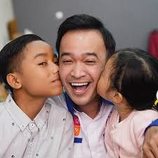 Siapa Betrand Peto, Remaja NTT yang Diangkat Anak oleh Ruben Onsu