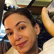 Kari Stapleton's Instagram, Twitter & Facebook