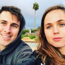 Rachel Leavitt and Benjamin Clements's Wedding Registry