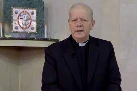 La arquidiócesis de bogotá confirmó la muerte de monseñor alirio lópez aguilera, a los 66 años de edad, a causa de complicaciones relacionadas con el. Tiempo De Renovacion Y Esperanza Monsenor Alirio Lopez Aguilera