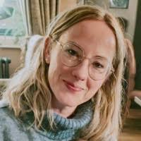 700+ "Anna" profiles