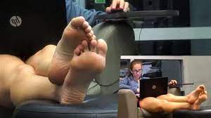 Candid feet porn