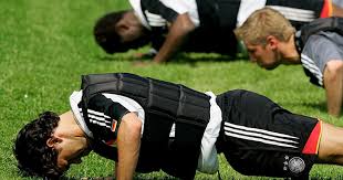 Weighted Push Ups Vs Bench Press Which Is Best For The Chest Spotmebro Com