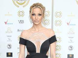 Girls aloud's nadine coyle and nicola roberts share tributes to sarah harding: Y M3qdah8e2tem