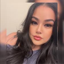 Hello! I need advice/recommendation. How do I find a makeup & hairstylist  for a pre-session photoshoot that doesn't charge the regular day of quince  fees.