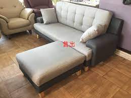 年輕好爸爸劉先生全家福今天下午從台北市興隆路過來門市全家看中這一組 8p l型沙發試坐都很滿意 當然它是本店的暢銷商品喔因為我們又賣便宜 服務又好 還要幫他的舊沙發拿到一樓 好客戶回報說會幫我們介紹生意呢 太感謝你們的支持啦 8p沙發組