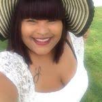 Lacey Burt's Instagram, Twitter & Facebook