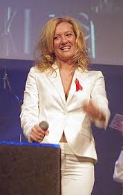 Is she married or dating a new boyfriend? Juliette Schoppmann Wikipedia