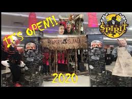 Helping our customers meet their financial needs is important to us. Spirit Halloween Store 2020 It S Open Round 1 Youtube