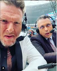 Micheal Cole's Instagram, Twitter & Facebook