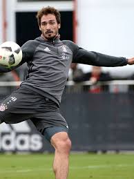 Latest on borussia dortmund defender mats hummels including news, stats, videos, highlights and more on espn Lay Off For Mats Hummels Fc Bayern Munich