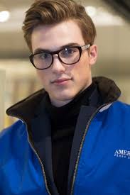 Backstage at Perry Ellis Men's Fall 2018 [PHOTOS]