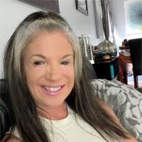 100+ perfiles de «Rosebrugh»