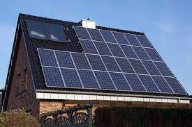 Practic, pentru un utilizator casnic, costul de instalare a unui sistem fotovoltaic format din zece panouri fotovoltaice care produc 3kwh de energie electrică este estimat la preţuri cuprinse între 3.250 şi 5.000 euro. Sistem Fotovoltaic Pentru Producerea Curentului Electric In Zone Fara Utilitati Ce Trebuie Sa Stii Authenticmagazin Com