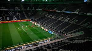 Diese frage stellen sich immer mehr fans. In Corona Krise Beginnt D As Milliarden Geisterspiel Fussball Bundesliga