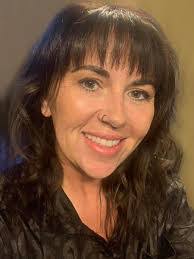 Danielle Grande's Instagram, Twitter & Facebook