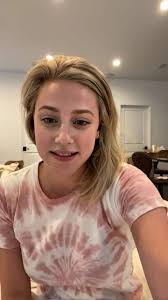 Looking for girl who can love me truly without asking money. age doesn't  metter im 33 old.