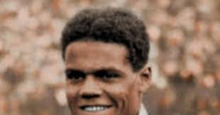 Eddie Parris's Instagram, Twitter & Facebook