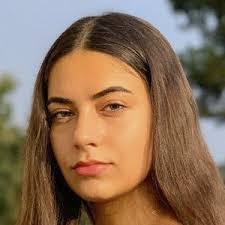 Carol Karam's Instagram, Twitter & Facebook