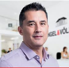 Kurt Bakken's Instagram, Twitter & Facebook