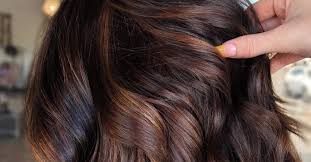 Semoga informasi diatas bisa bermanfaat dan bisa direfrensikan bagi kalian yang ingin merubah warna rambut menjadi coklat sesuai pilihan yang diinginkan. 5 Merk Pewarna Rambut Coklat Yang Recommended Blog Elevenia