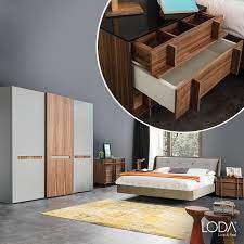 karyolasi yerden yuksek cekmeceleri kendinden bolmeli tasarimi dingin hissiyati huzurlu prisma yatak odasi tasarimi loda da sleeping room home decor decor