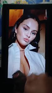 Selena Gomez Cum Tribute 2 - Porn Videos & Photos - EroMe